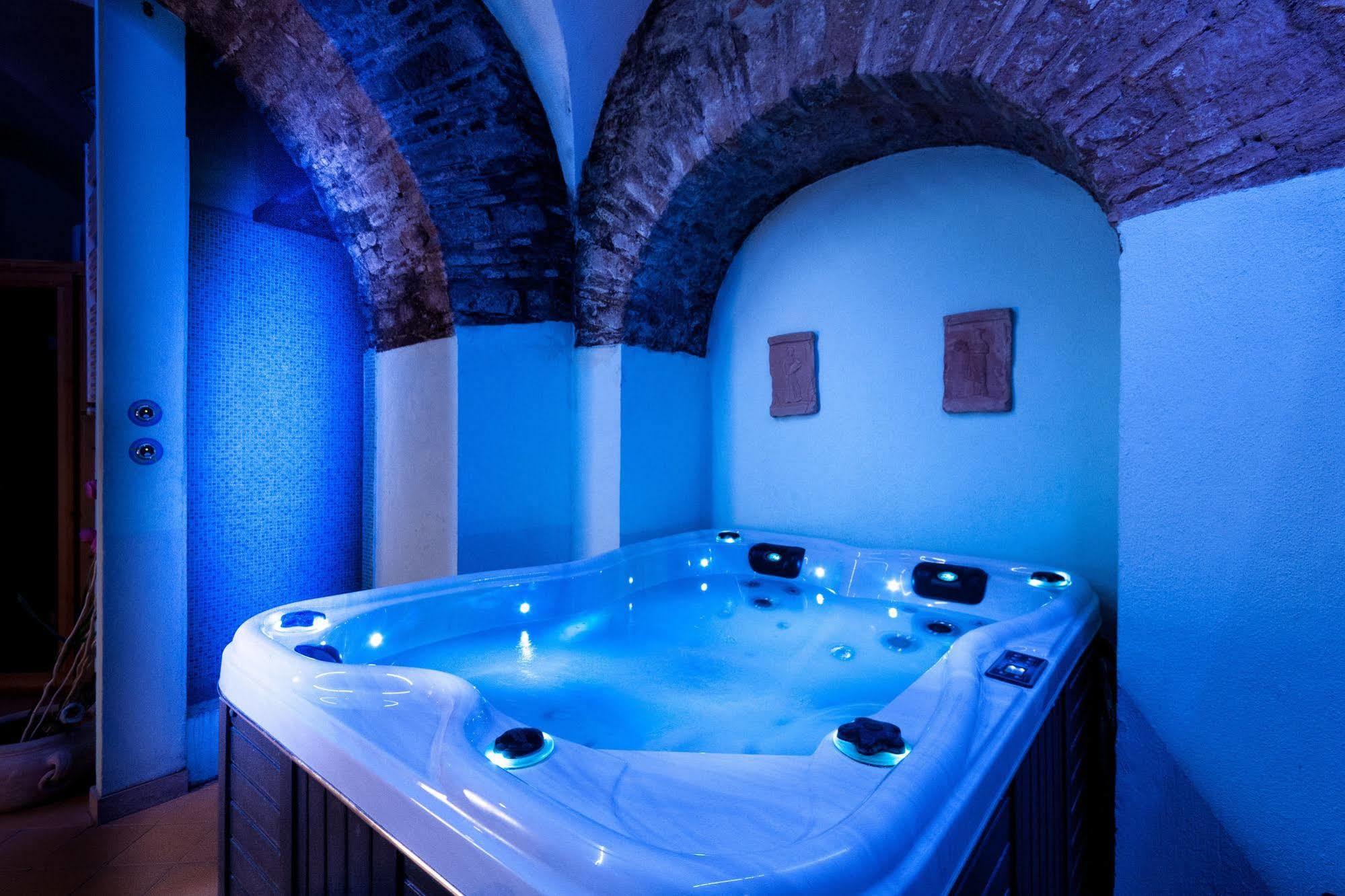 Dimora Storica Urbana 3*